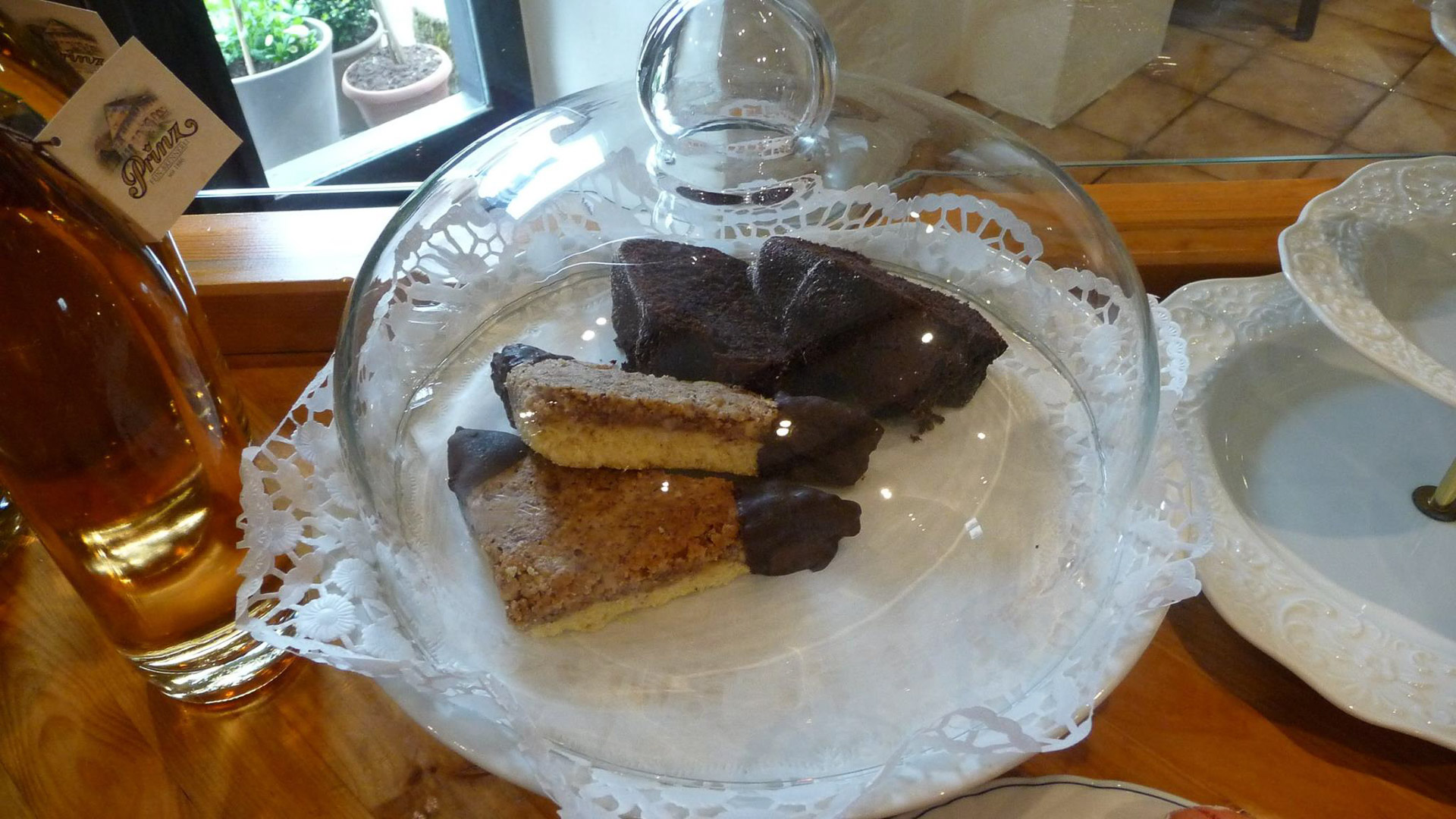 Café Zehntscheune in Kronenburg Café Zehntscheune in Kronenburg