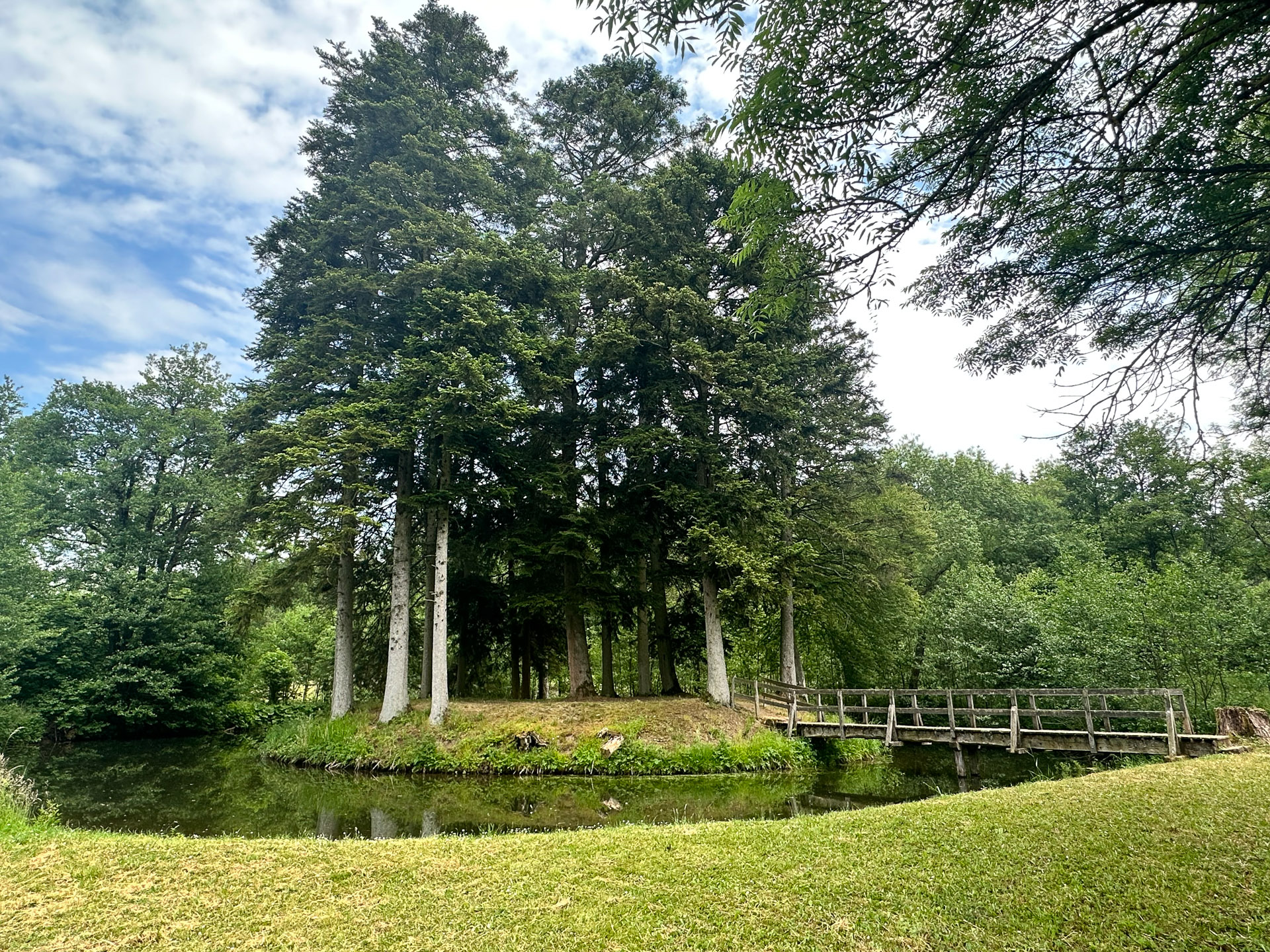 Zehntscheune in Kronenburg – es gibt in Kronenburg und seiner unmittelbaren Umgebung viel zu entdecken und zu erleben. Zehntscheune in Kronenburg - es gibt in Kronenburg und seiner unmittelbaren Umgebung viel zu entdecken und zu erleben.