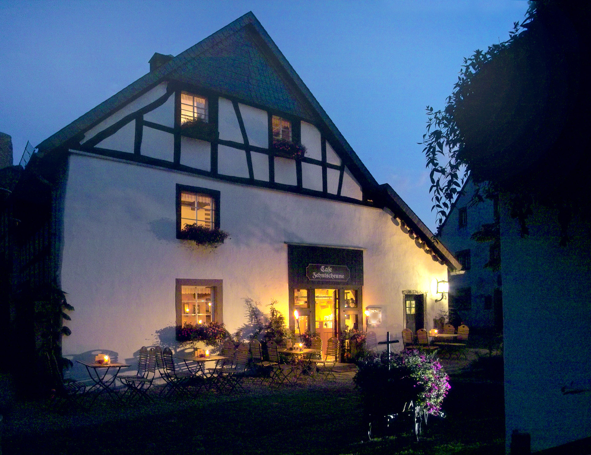 Zehntscheune Kronenburg – beliebtes Ausflugsziel in der Eifel Zehntscheune Kronenburg – beliebtes Ausflugsziel in der Eifel